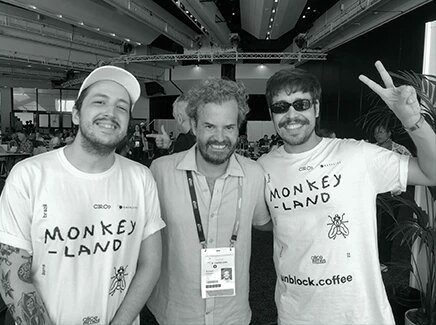 Trio no evento