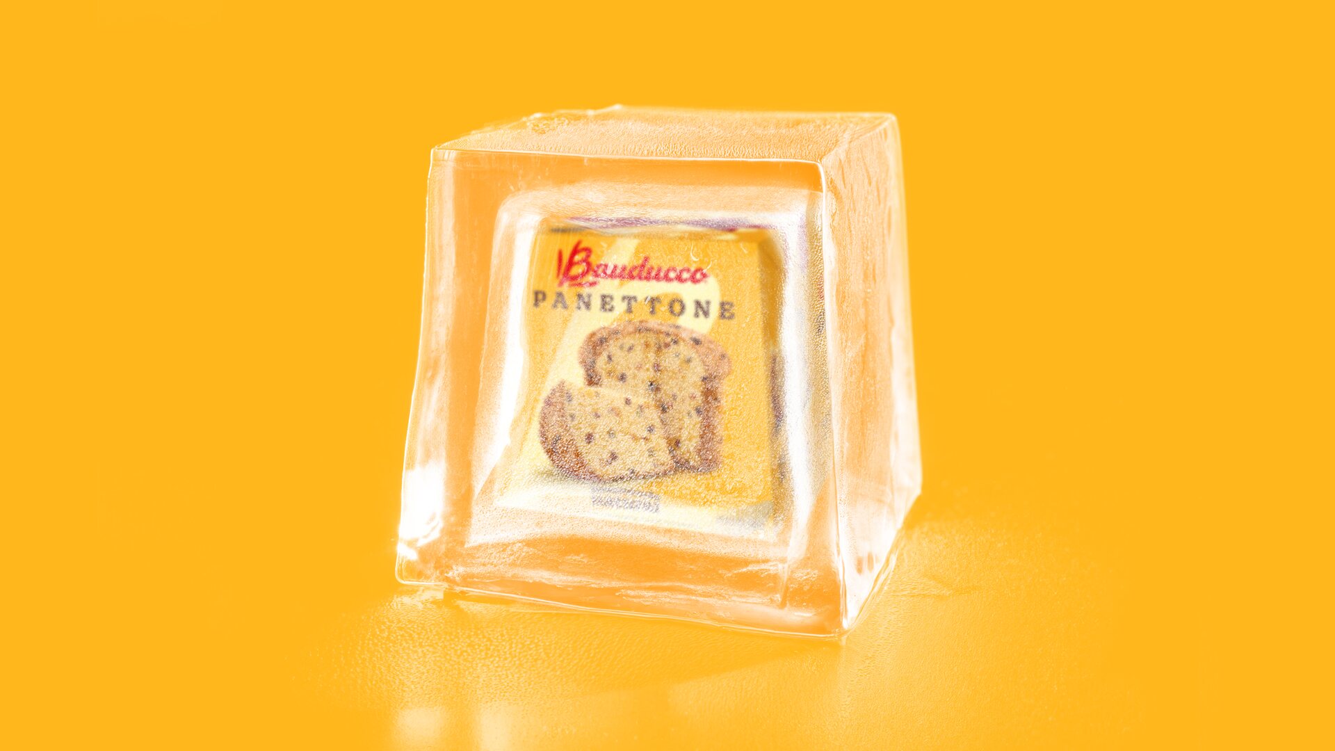 Panettone no bloco de gelo